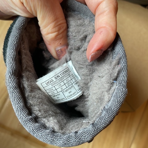 UGG Classic II Metallic Glitter - Picture 8 of 11